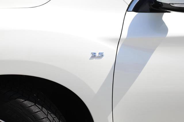 Used 2019 INFINITI QX60 Luxe w/ Essential Package AWD/4WD image 11