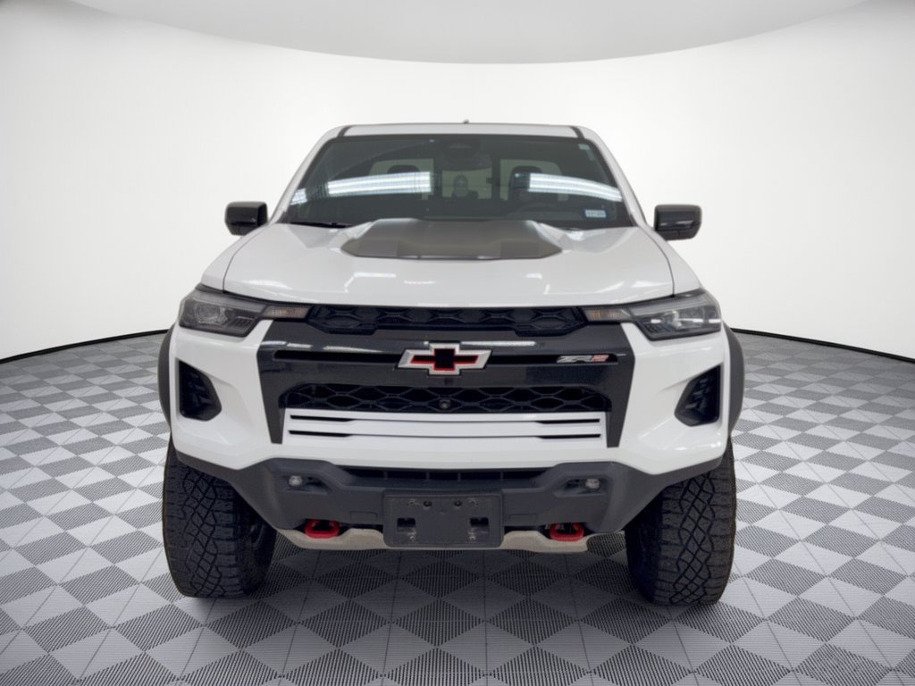 Used 2024 Chevrolet Colorado ZR2 w/ ZR2 Convenience Package III AWD/4WD image 4