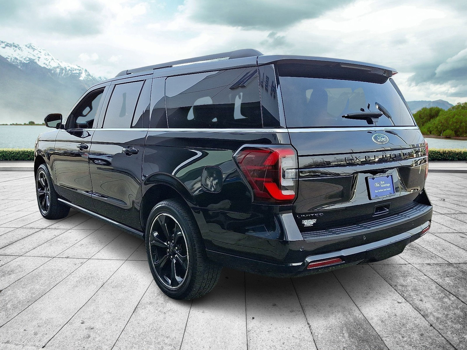 Certified 2022 Ford Expedition Max Limited image 4