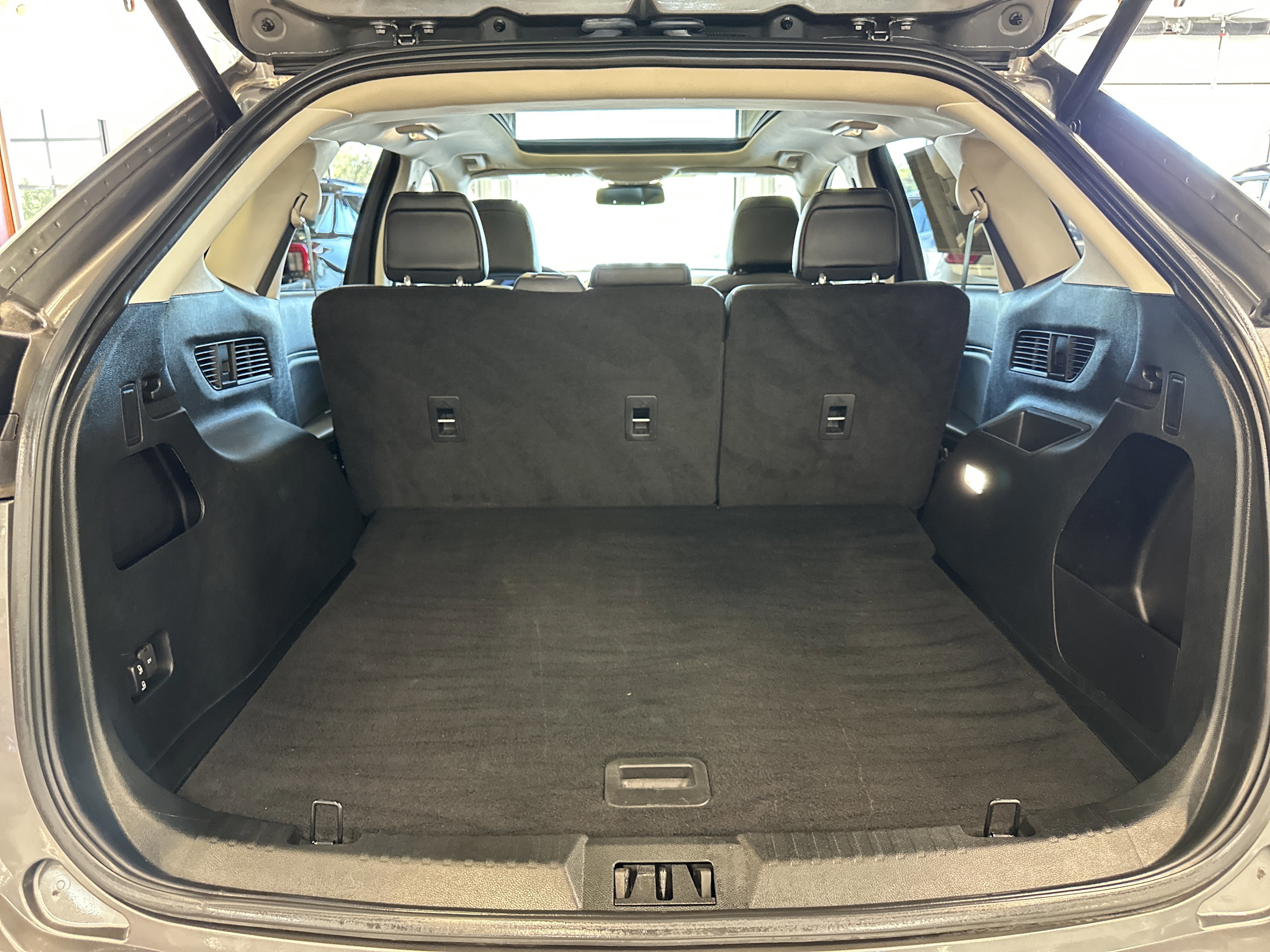 Certified 2023 Ford Edge SEL w/ Convenience Package image 16