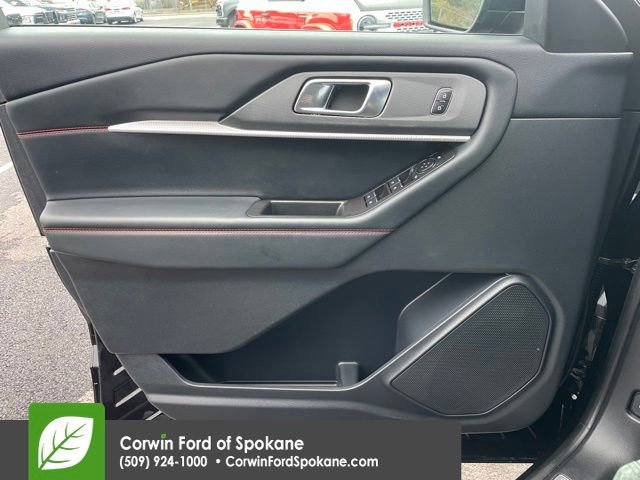 Certified 2025 Ford Explorer ST-Line w/ ST-Line Street Pack image 24