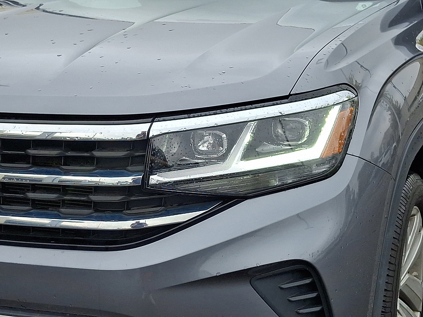 Used 2020 Volkswagen Atlas Cross Sport SE image 9