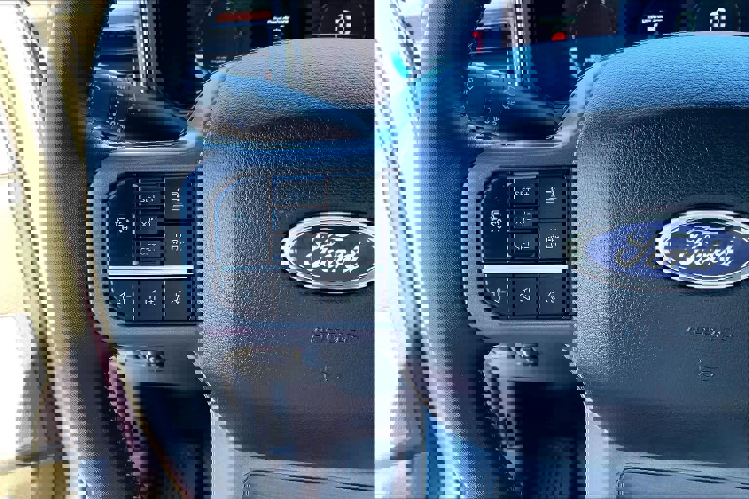 Certified 2024 Ford F250 Lariat w/ Lariat Ultimate Package image 19