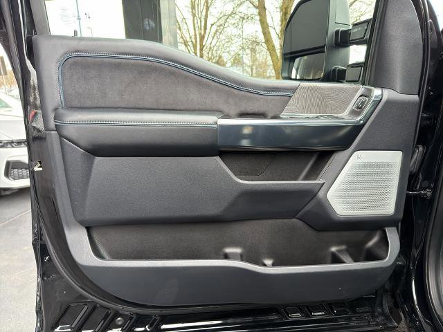 Certified 2025 Ford F350 Platinum AWD/4WD image 22