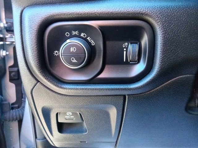 Used 2025 RAM 1500 Big Horn AWD/4WD image 17