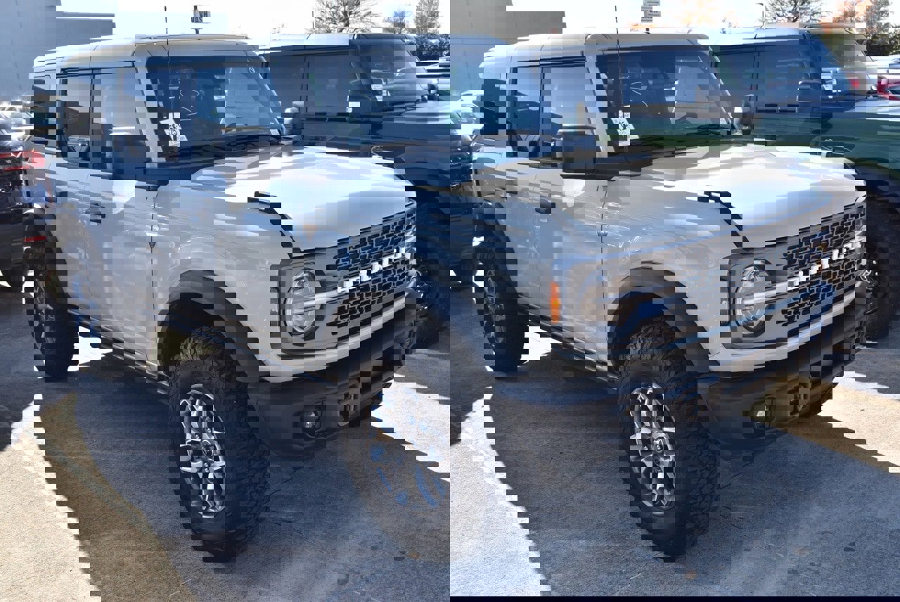 Certified 2025 Ford Bronco Badlands image 4