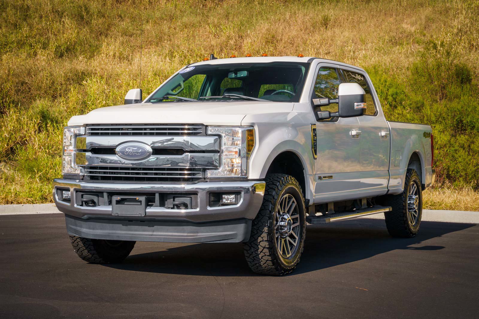 Certified 2019 Ford F350 Lariat w/ Lariat Value Package AWD/4WD image 4