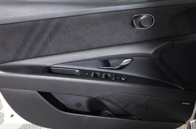 Used 2023 Hyundai Elantra N image 29