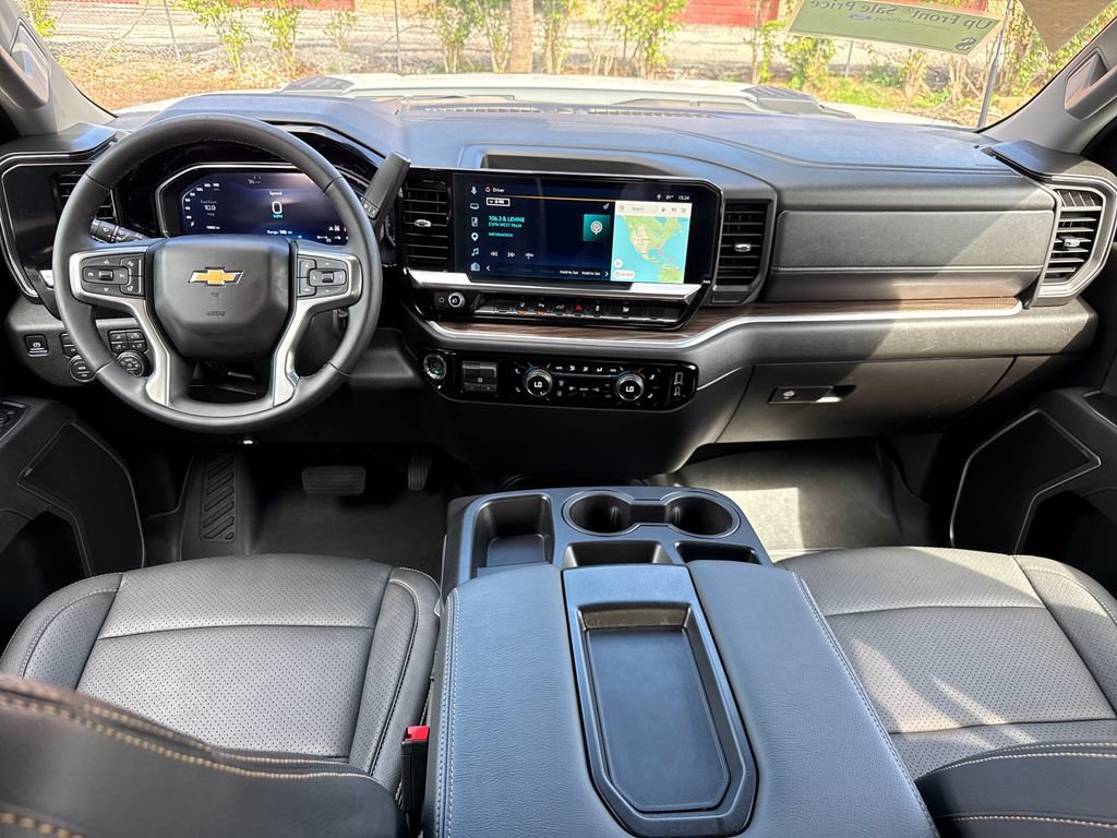 Used 2026 Chevrolet Silverado 2500 LT w/ All Star Edition AWD/4WD image 5