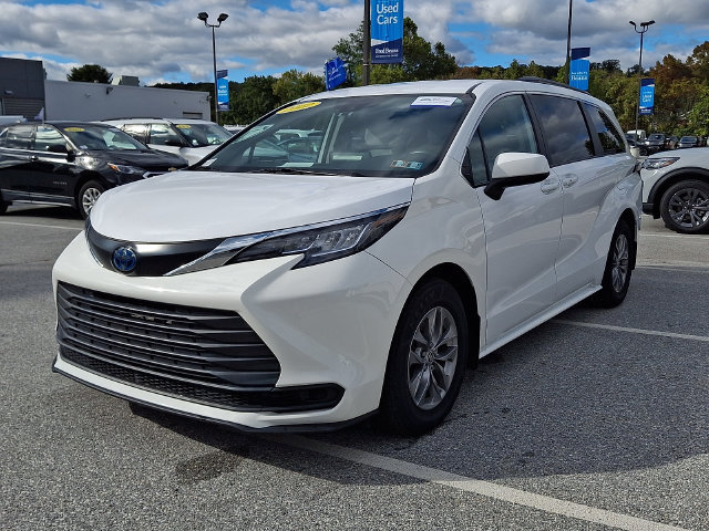 Used 2022 Toyota Sienna LE FWD image 5