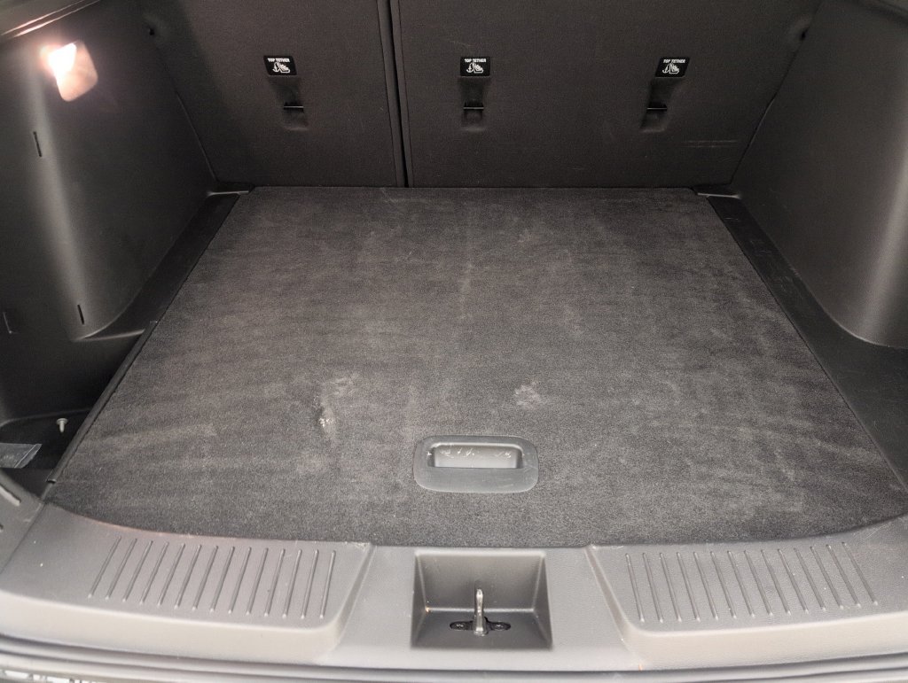 Used 2024 Chevrolet Trax RS FWD image 30