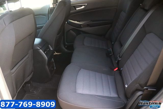 Certified 2024 Ford Edge SE w/ Black Appearance Package image 13