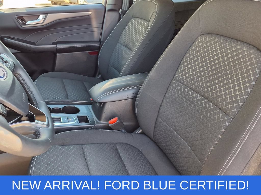 Certified 2023 Ford Escape Active w/ Tech Pack #2 AWD/4WD image 3