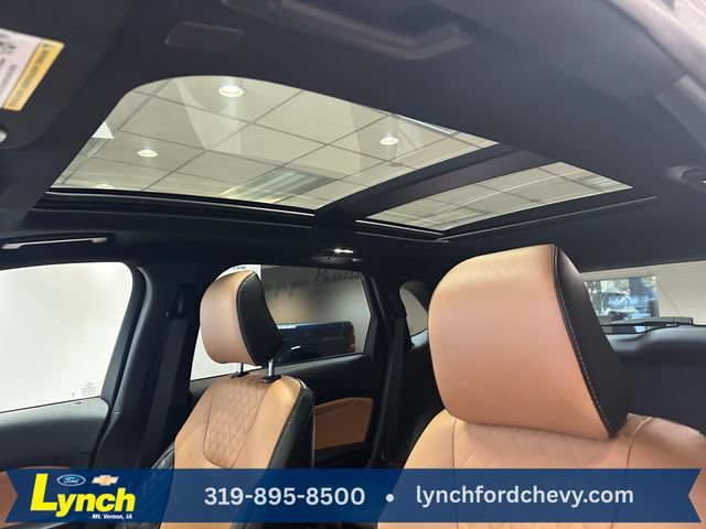 Certified 2024 Ford Edge Titanium w/ Titanium Elite Package AWD/4WD image 4