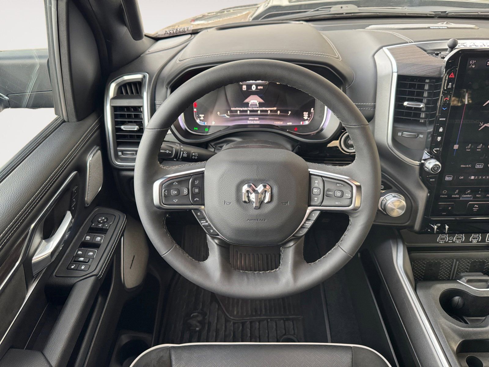 Used 2025 RAM 1500 Laramie w/ Night Edition image 12