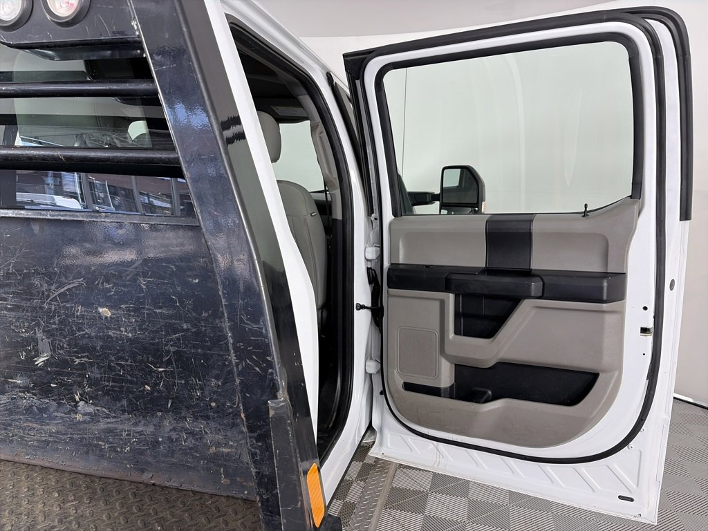 Certified 2019 Ford F450 XL w/ Power Equipment Group image 26
