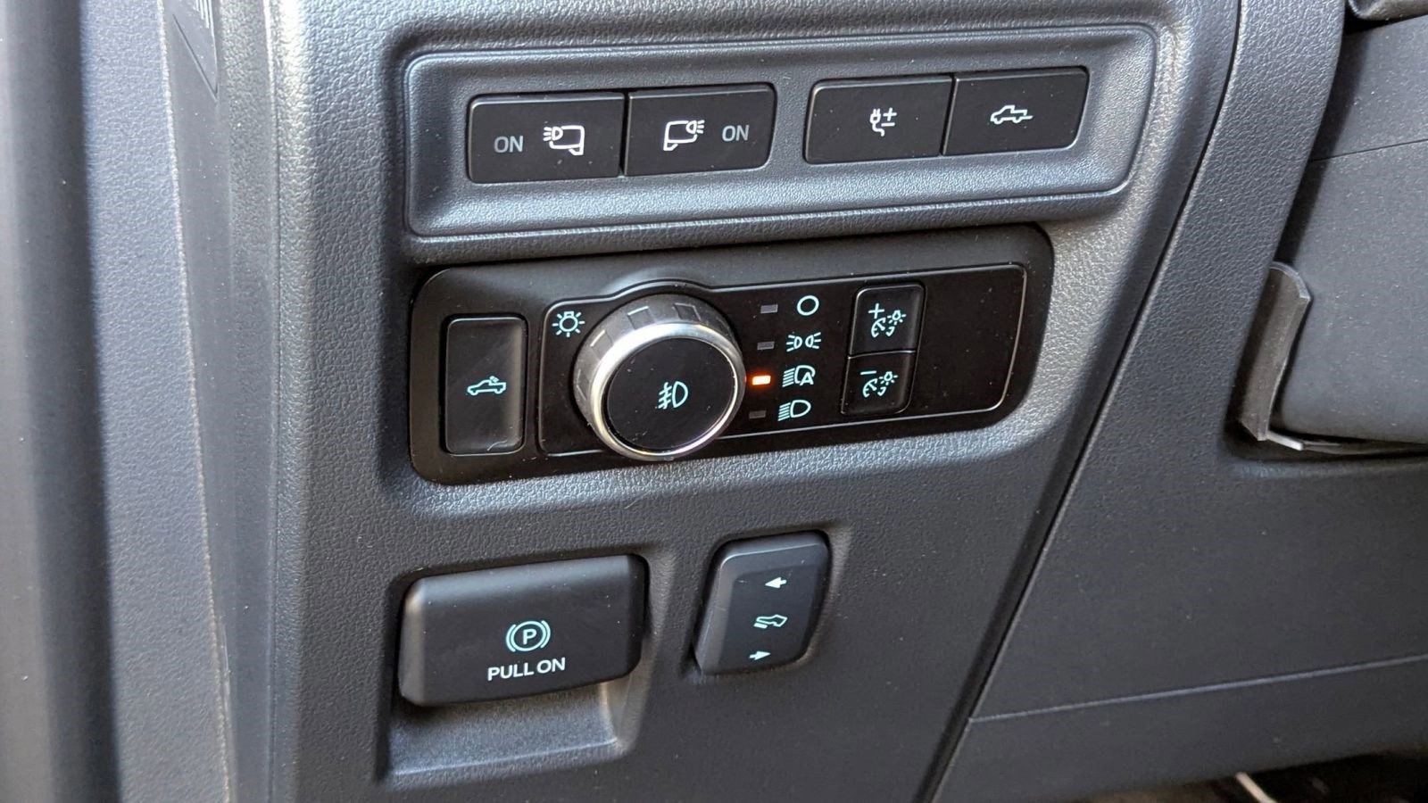 Certified 2024 Ford F150 Platinum w/ FX4 Off-Road Package image 18