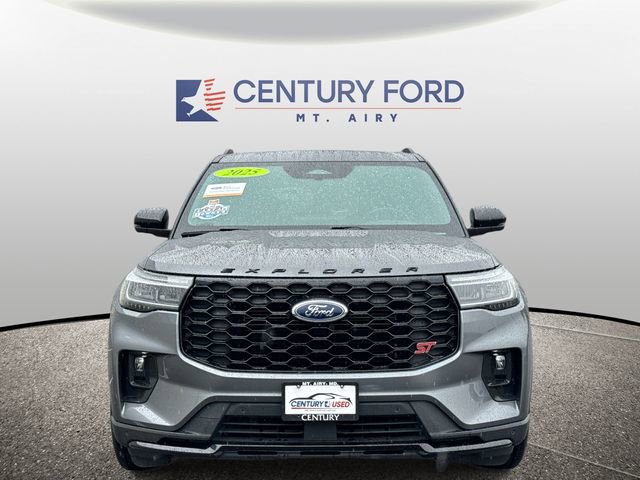 Certified 2025 Ford Explorer ST AWD/4WD image 6