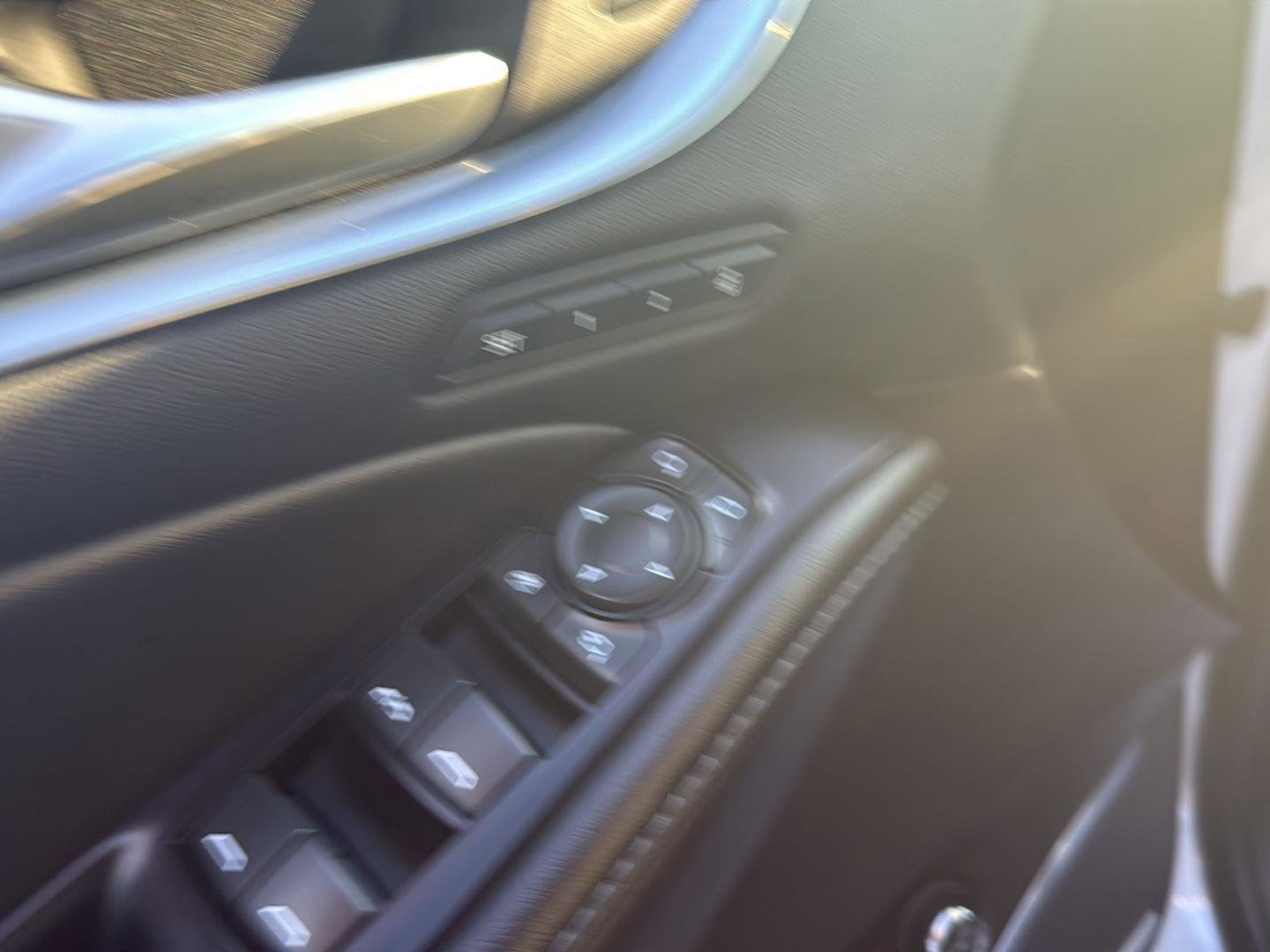 Used 2020 Buick Enclave Avenir w/ Avenir Technology Package image 22