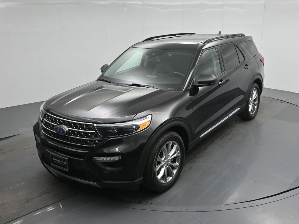 Certified 2020 Ford Explorer XLT w/ Equipment Group 202A image 26