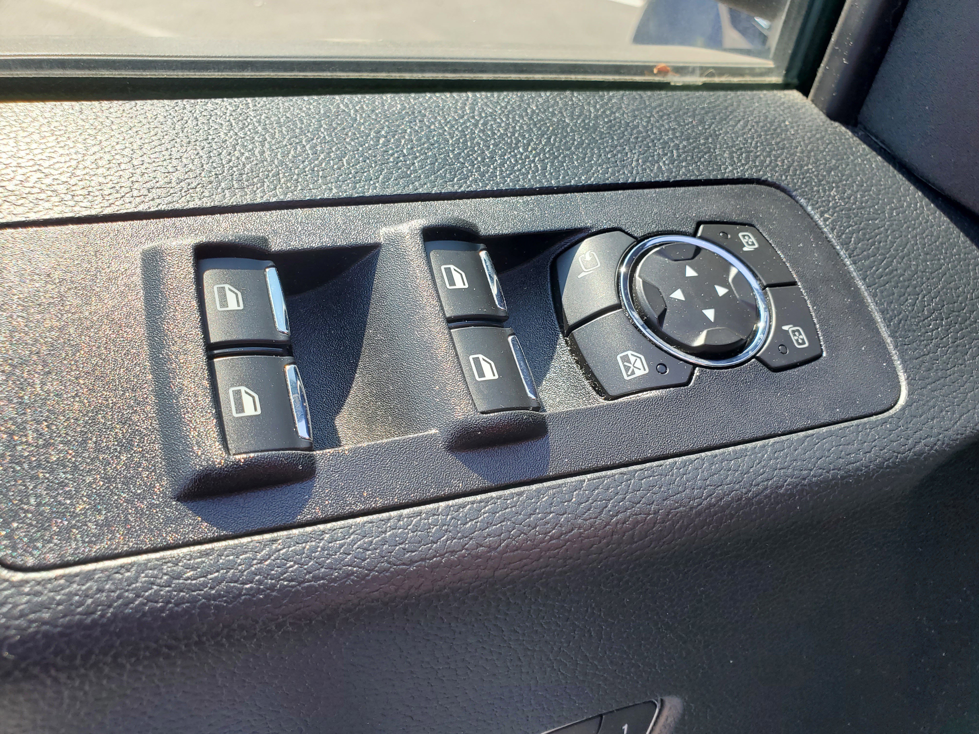 Certified 2018 Ford F150 Lariat w/ Equipment Group 502A Luxury AWD/4WD image 19