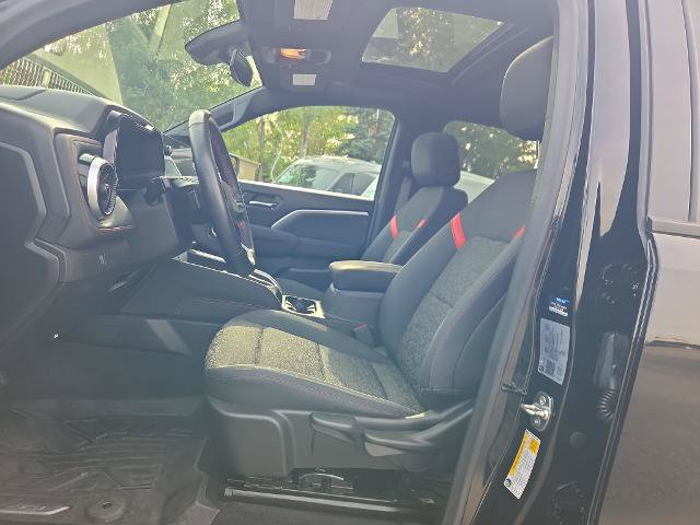 Used 2024 Chevrolet Colorado Z71 w/ Safety Package AWD/4WD image 32