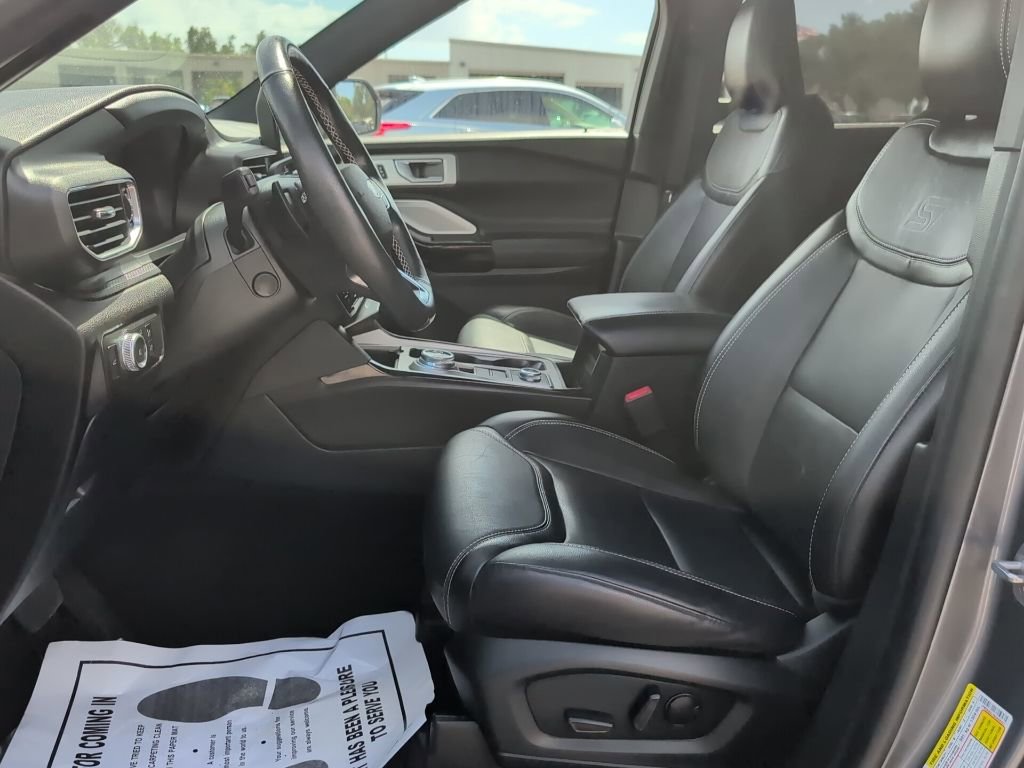 Certified 2022 Ford Explorer ST w/ Equipment Group 401A image 8