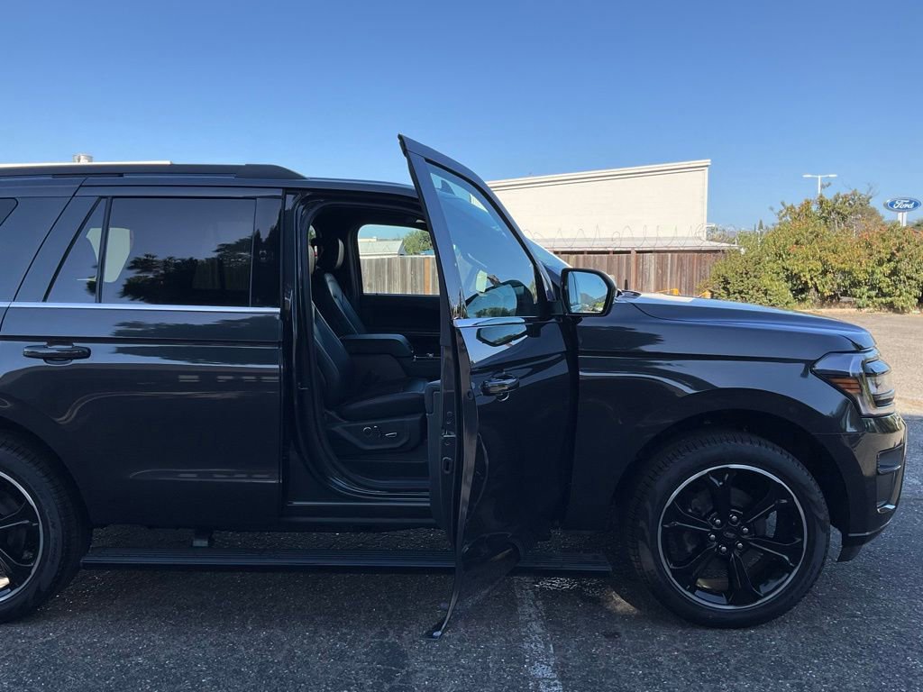 Certified 2024 Ford Expedition Limited image 68