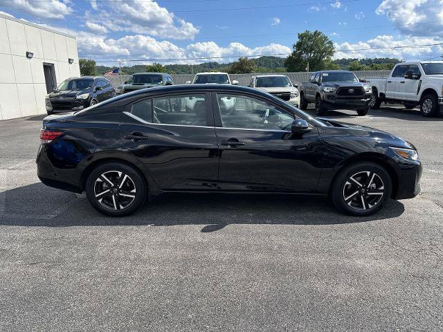Used 2025 Nissan Sentra SV FWD image 8