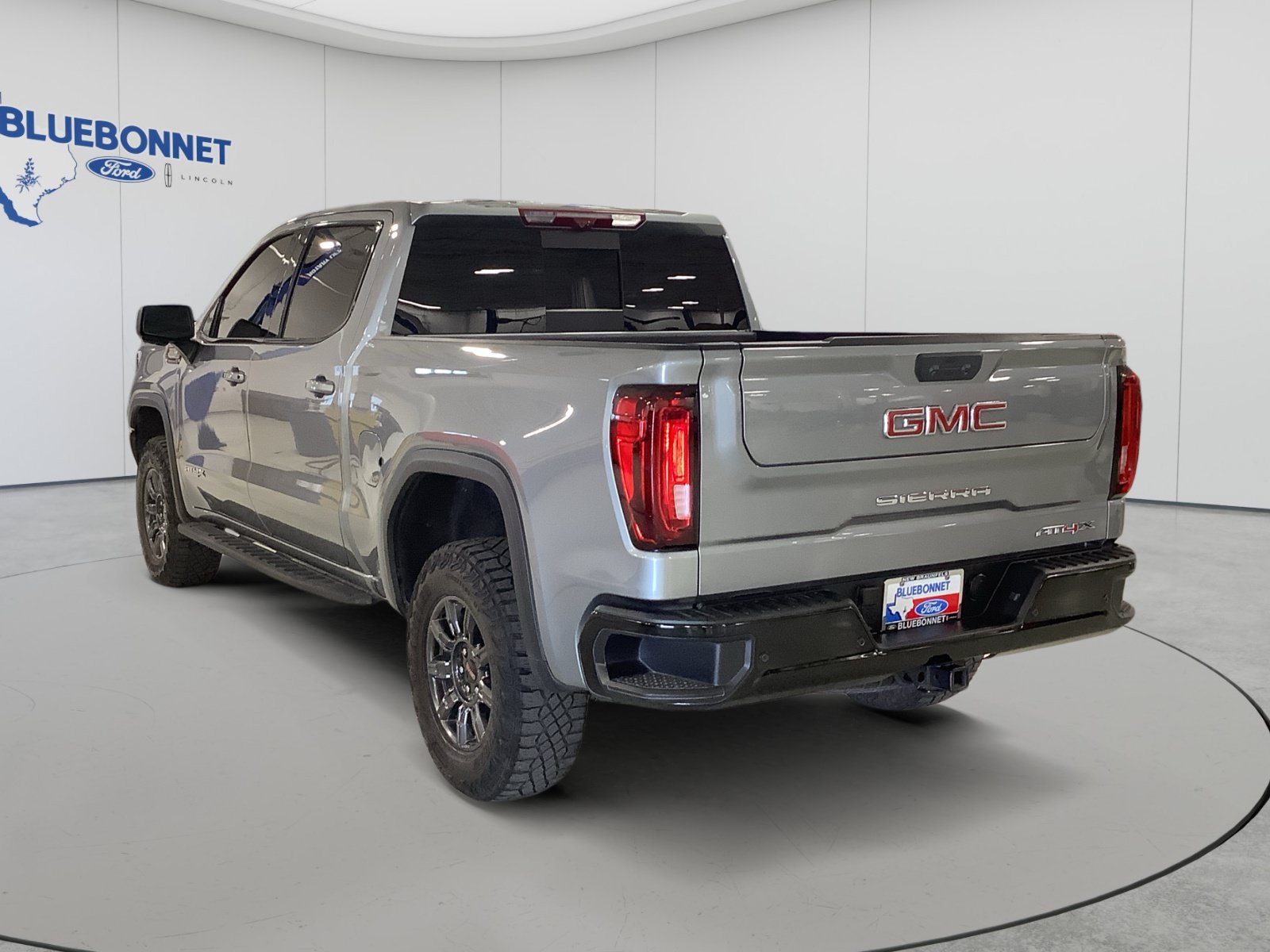 Used 2025 GMC Sierra 1500 AT4X AWD/4WD image 7