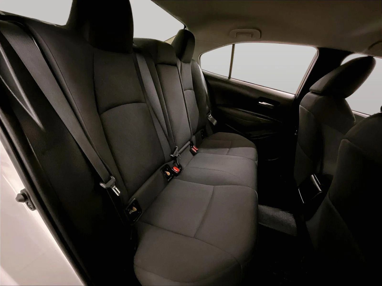 Used 2020 Toyota Corolla LE FWD image 26
