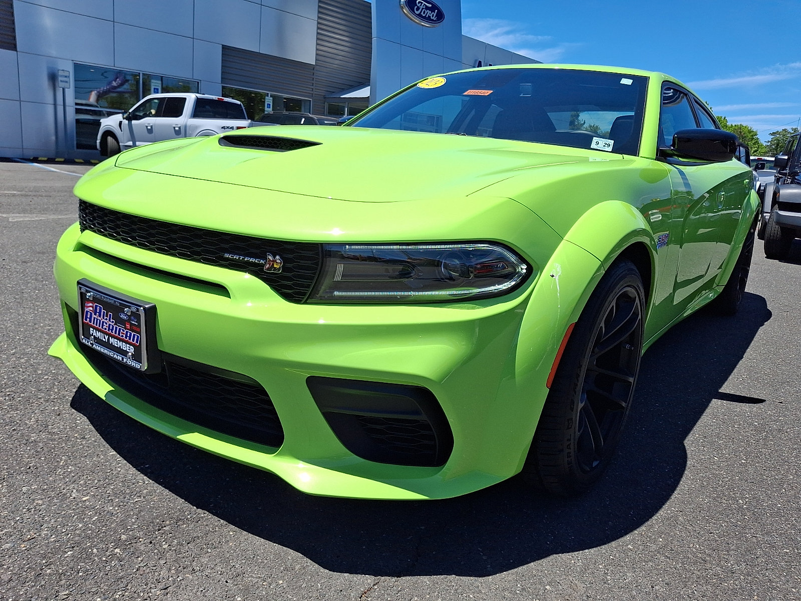 Used 2023 Dodge Charger Scat Pack RWD image 4
