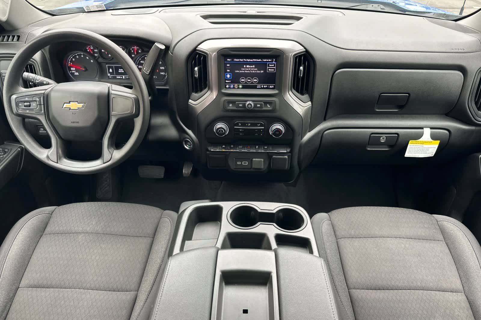 Used 2025 Chevrolet Silverado 1500 Custom w/ Turbomax Blackout Package RWD image 3