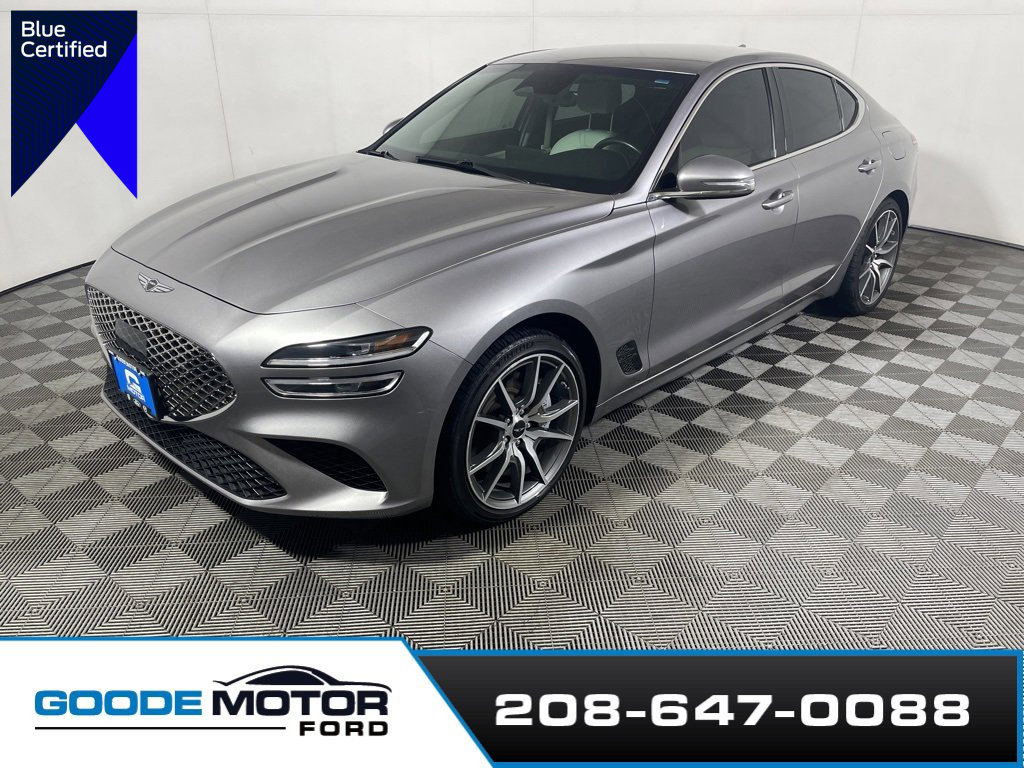 Used 2024 Genesis G70 2.5T image 1