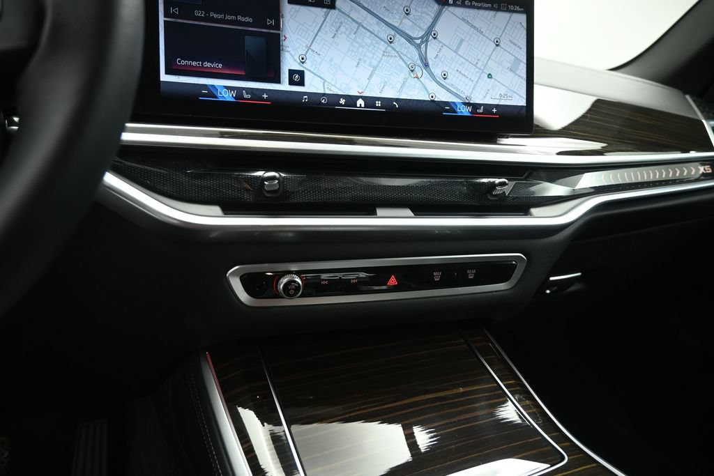 Used 2024 BMW X5 sDrive40i RWD image 14