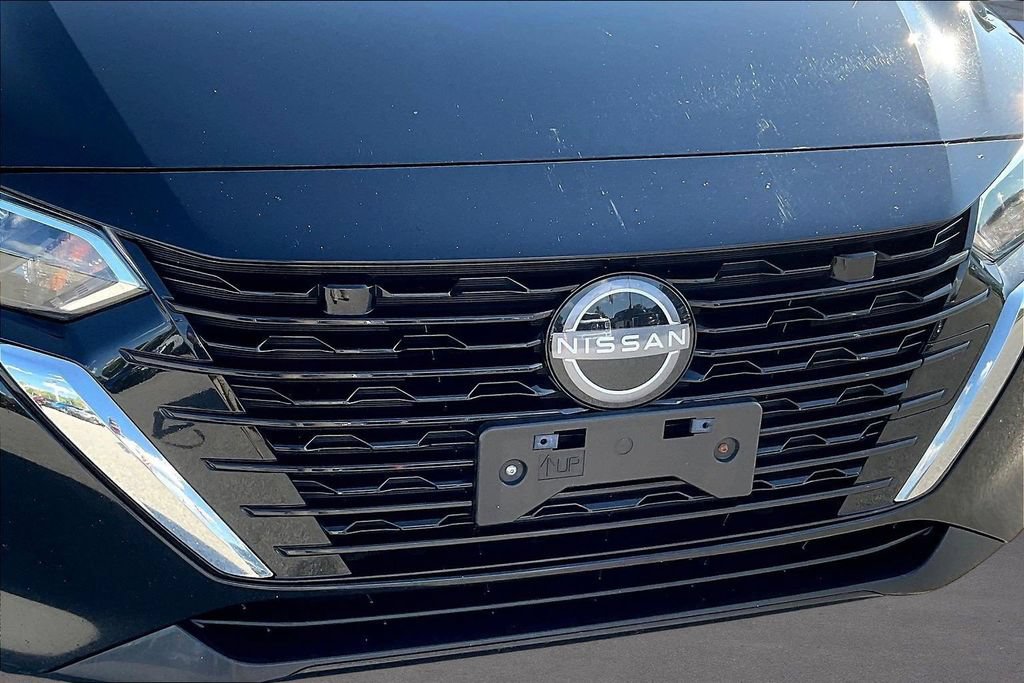 Used 2024 Nissan Sentra SV FWD image 32