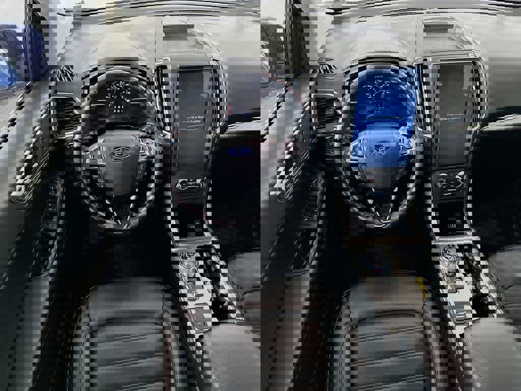 Certified 2022 Ford Edge SEL image 9