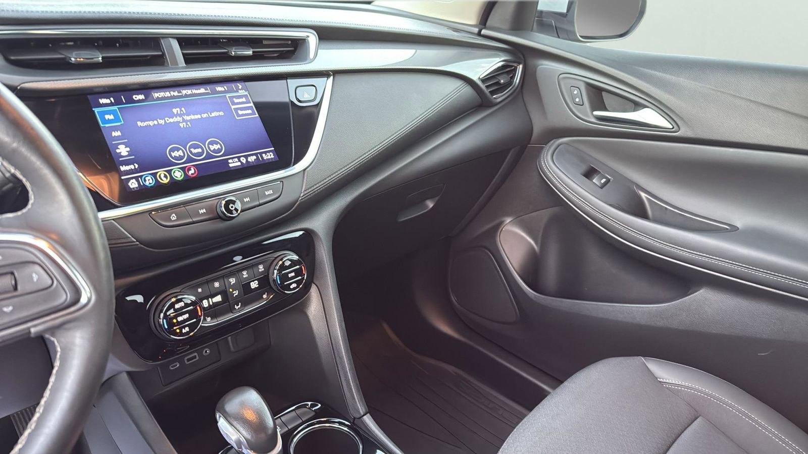 Used 2023 Buick Encore GX Select image 20