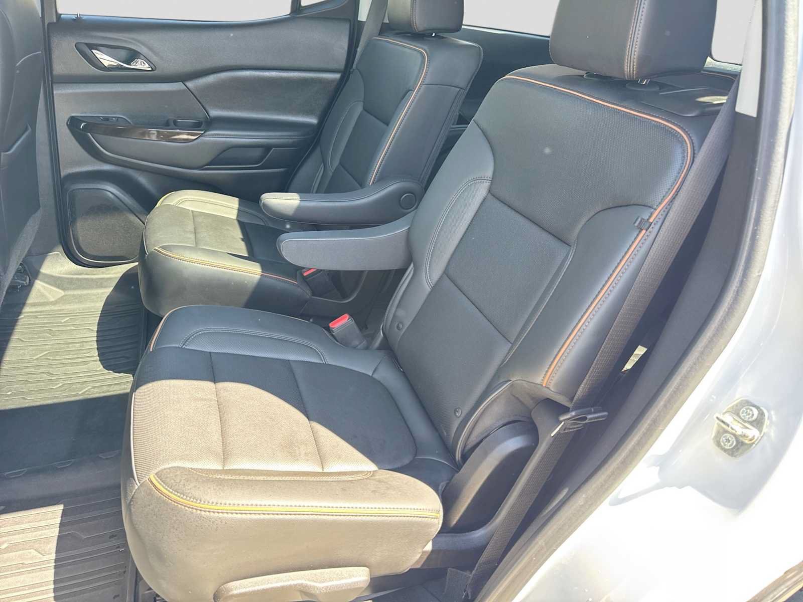 Used 2022 GMC Acadia AT4 w/ Preferred Package AWD/4WD image 19