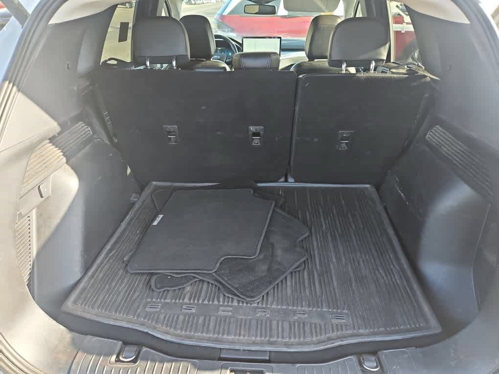 Certified 2023 Ford Escape SE w/ PHEV Premium Package FWD image 8