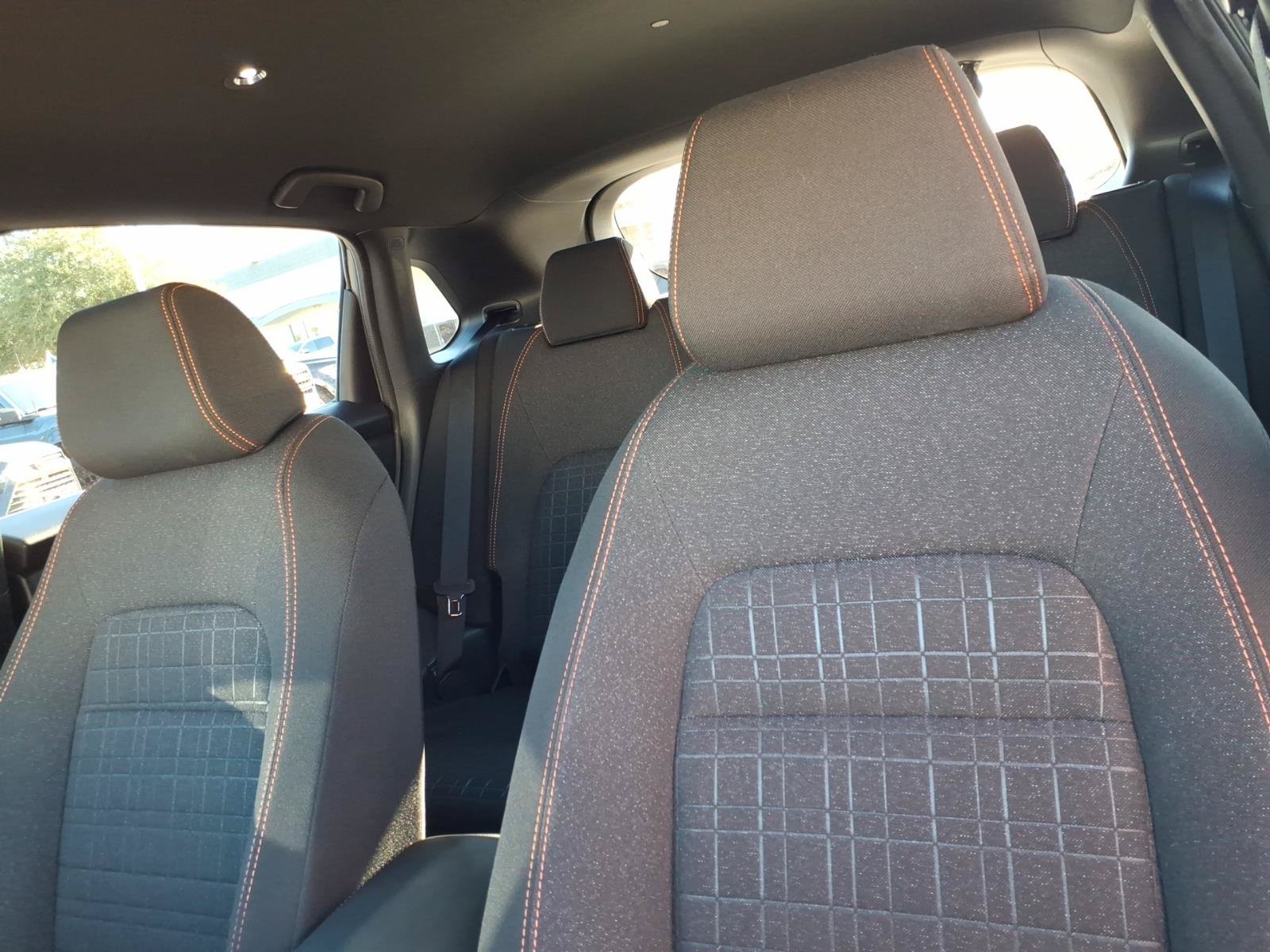 Used 2025 Honda HR-V Sport image 13