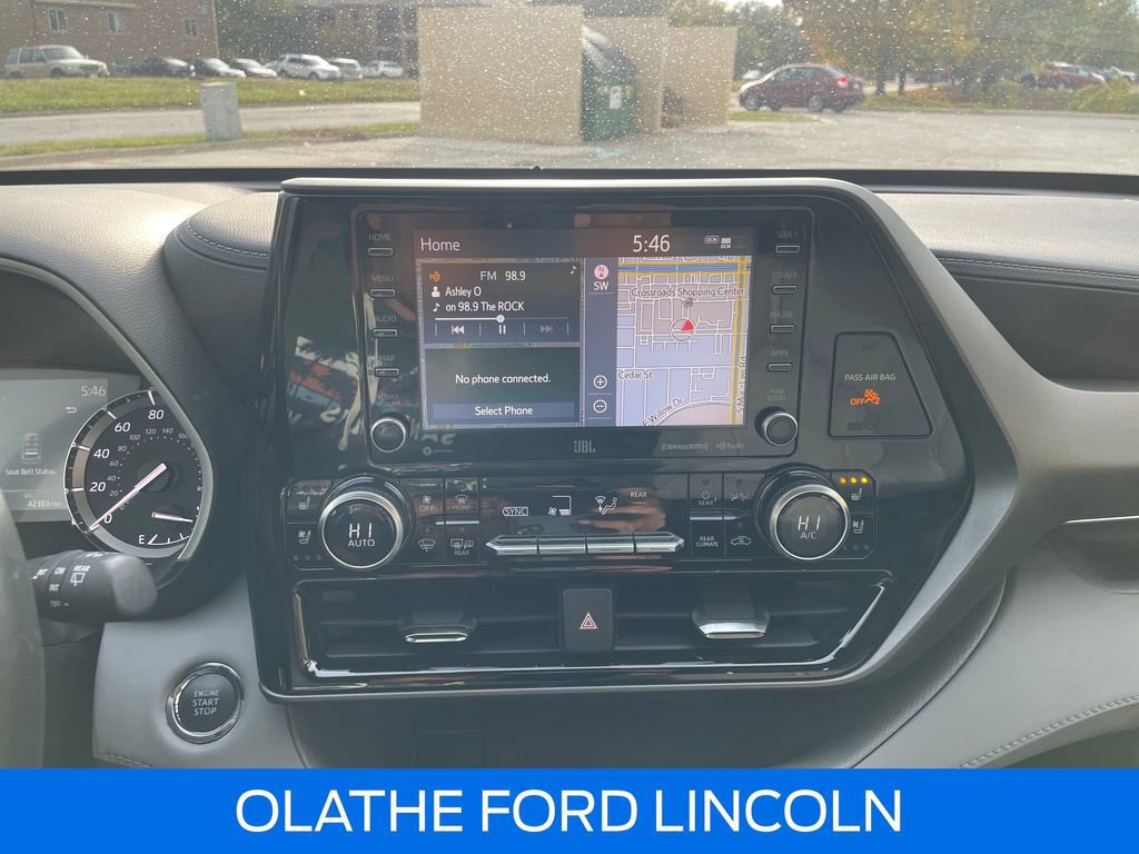 Used 2022 Toyota Highlander Limited image 15