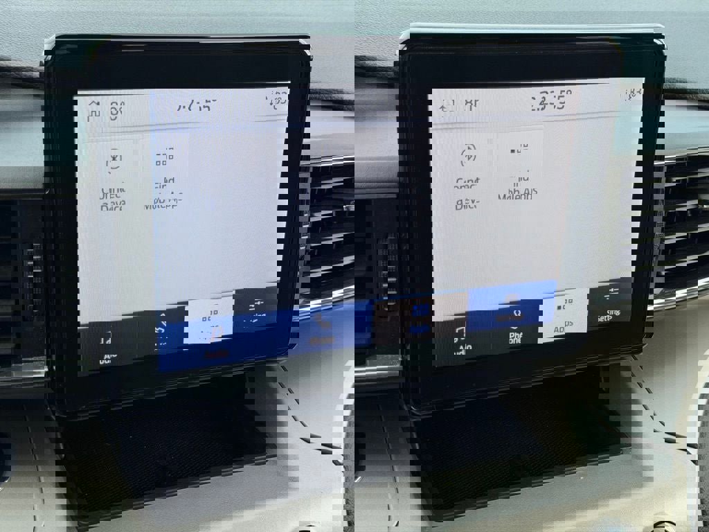 Certified 2023 Ford Explorer XLT w/ Equipment Group 202A image 18