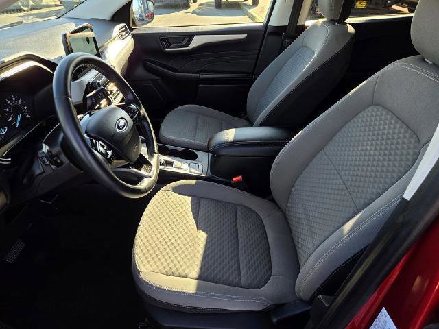 Certified 2022 Ford Escape SE w/ SE Sport Appearance Package image 14