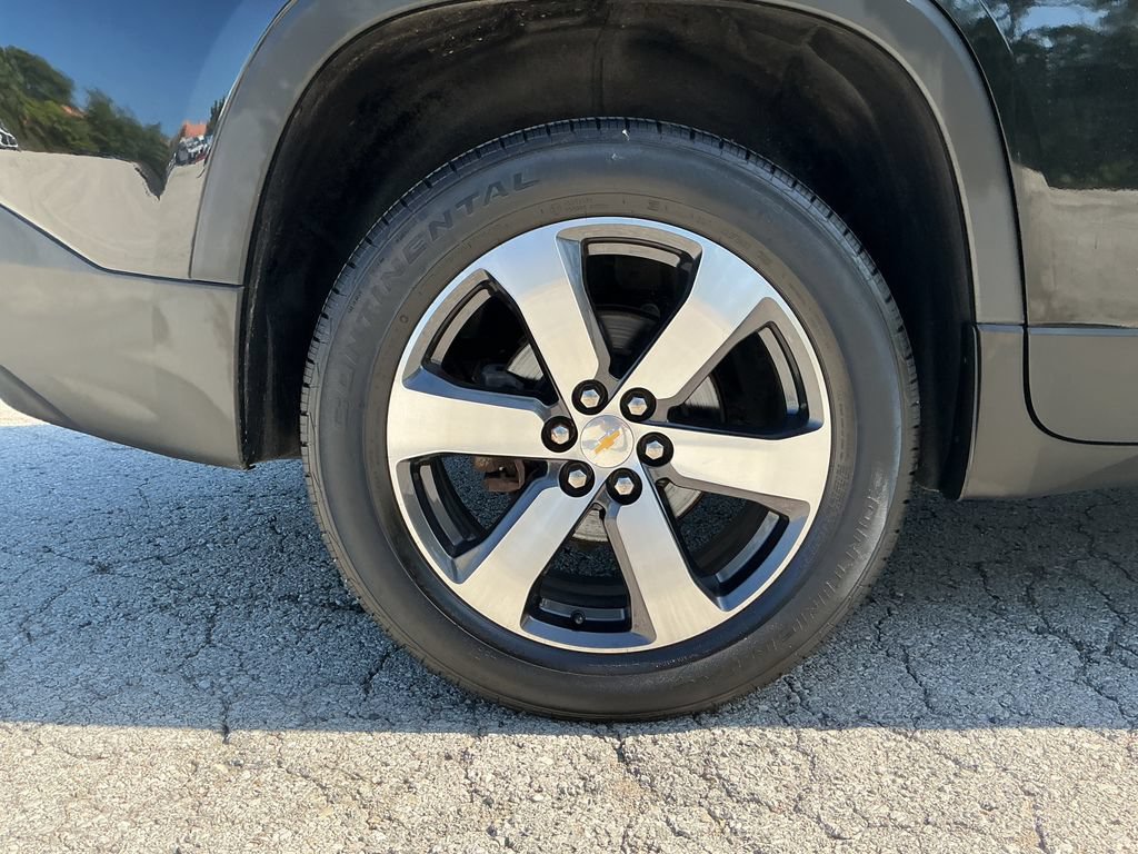 Used 2021 Chevrolet Traverse LT AWD/4WD image 12