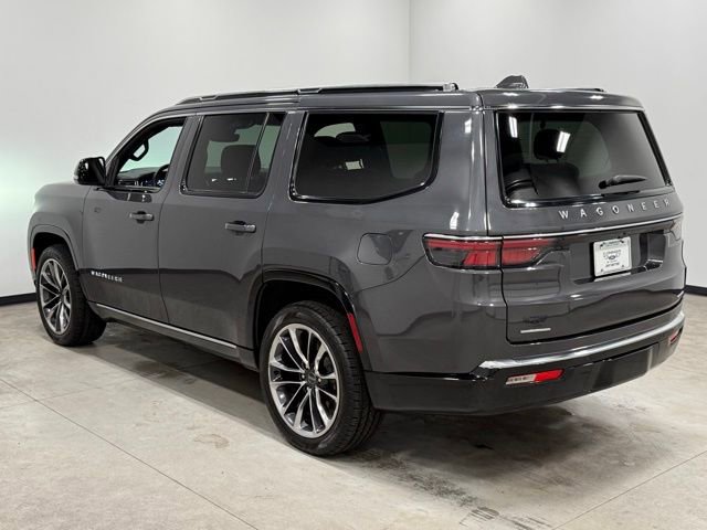 Used 2022 Jeep Wagoneer Series III w/ Premium Group I AWD/4WD image 9
