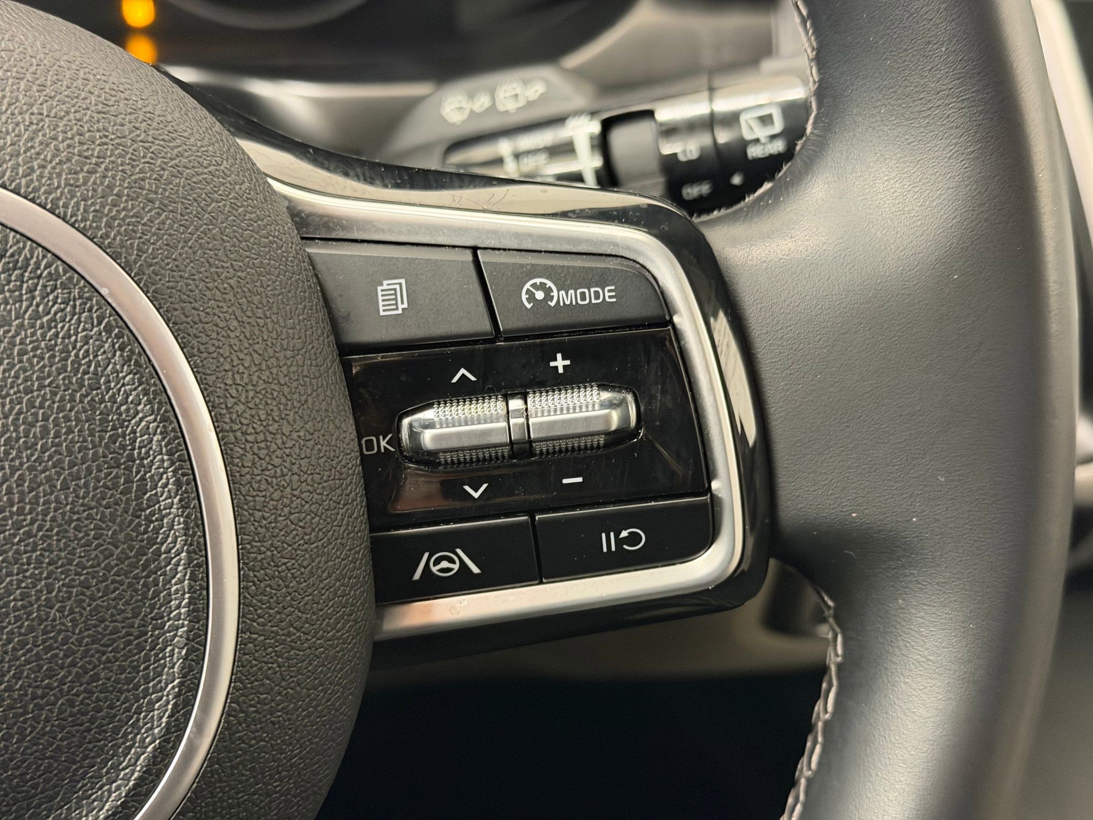 Used 2021 Kia Sorento S w/ Panoramic Sunroof Package image 25