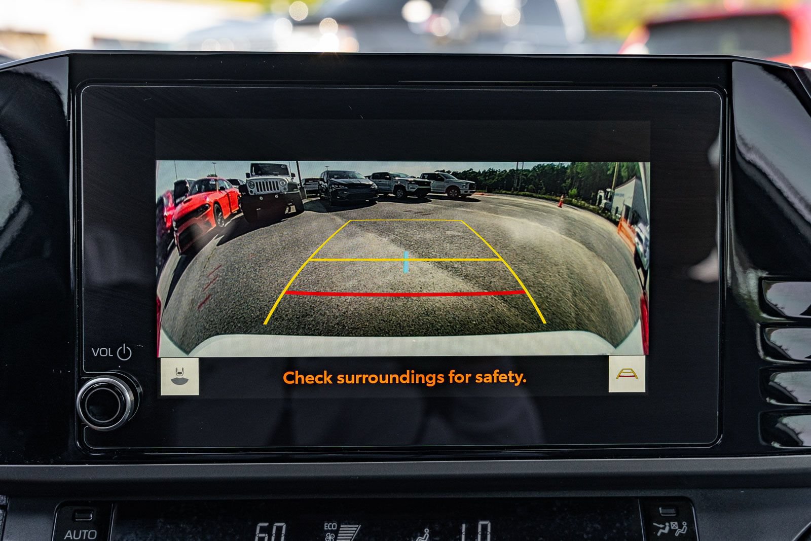 Used 2026 Toyota Camry SE FWD image 30