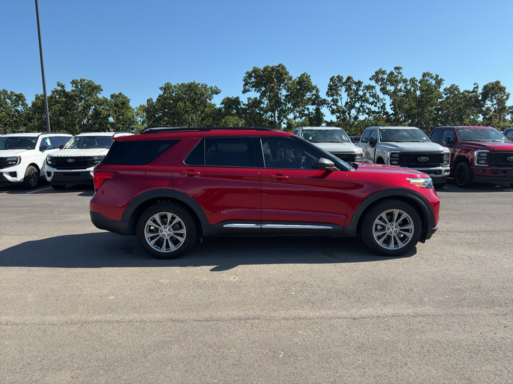 Certified 2023 Ford Explorer XLT w/ Equipment Group 202A RWD image 5
