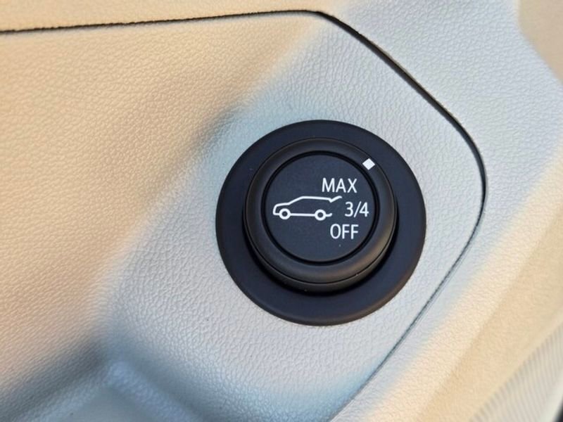 Used 2023 GMC Terrain Denali w/ Denali Premium Package image 32